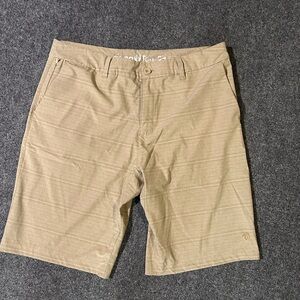Hang Ten Men's Beige Flat Front Shorts sz 34